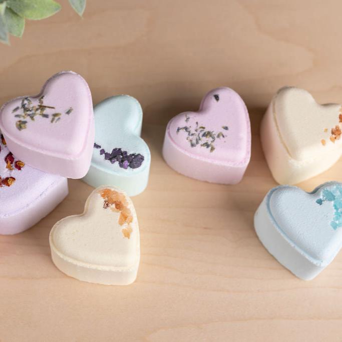 CBD - 8 Bath bombs set -  perfect for a relaxing Valentine&#39;s day bath