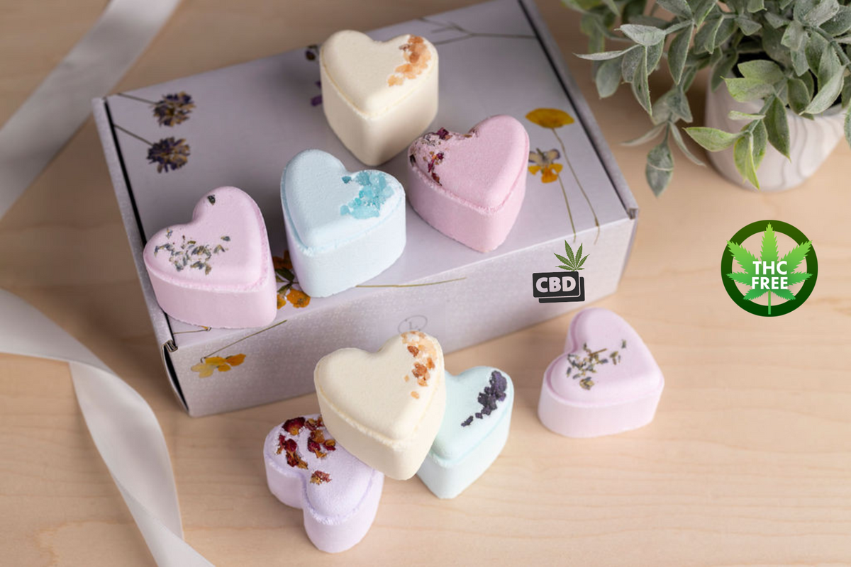 CBD - 8 Bath bombs set -  perfect for a relaxing Valentine&#39;s day bath