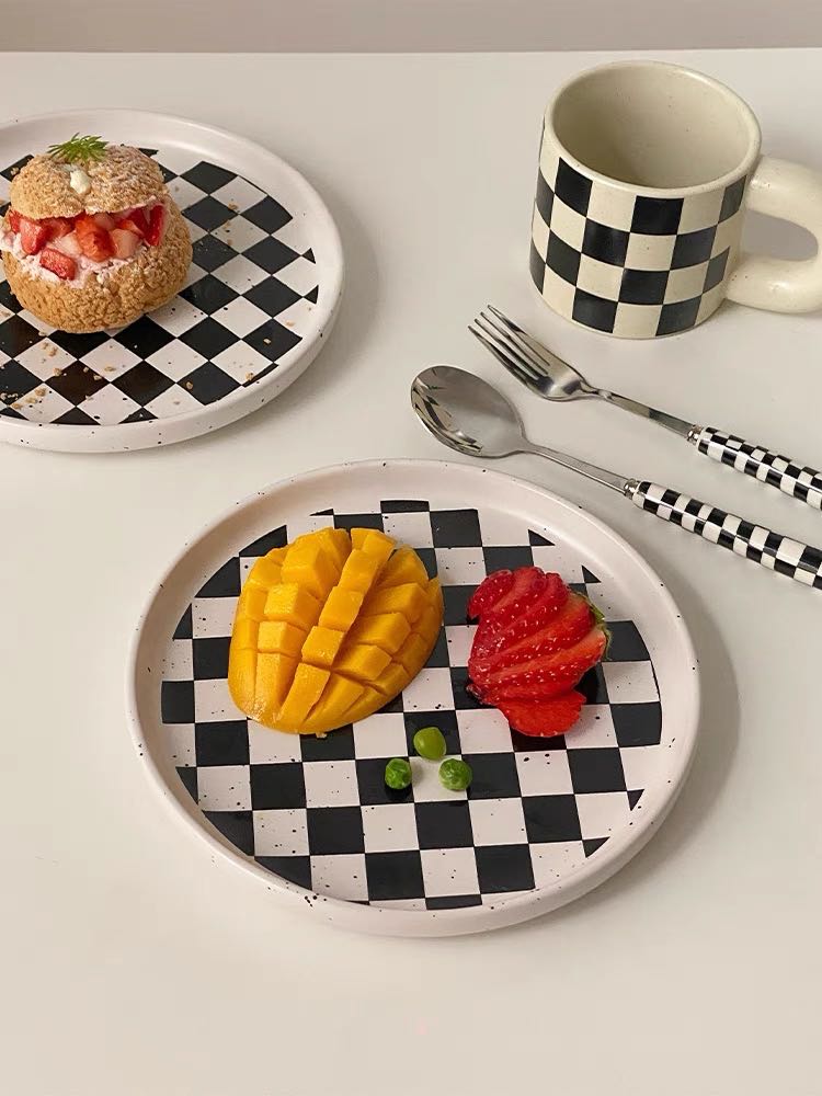 6 - Pack Modern Checkered Flatware Sets ( $4 / Count )