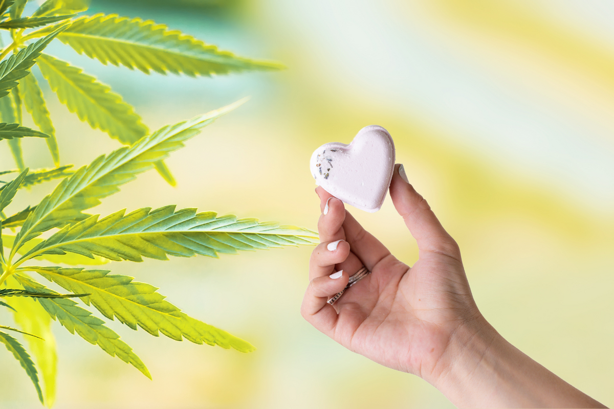 Bath Bombs with CBD -  5 Hearts Shaped with CBD - in a Gift Box - Can be personalized. (THC free)