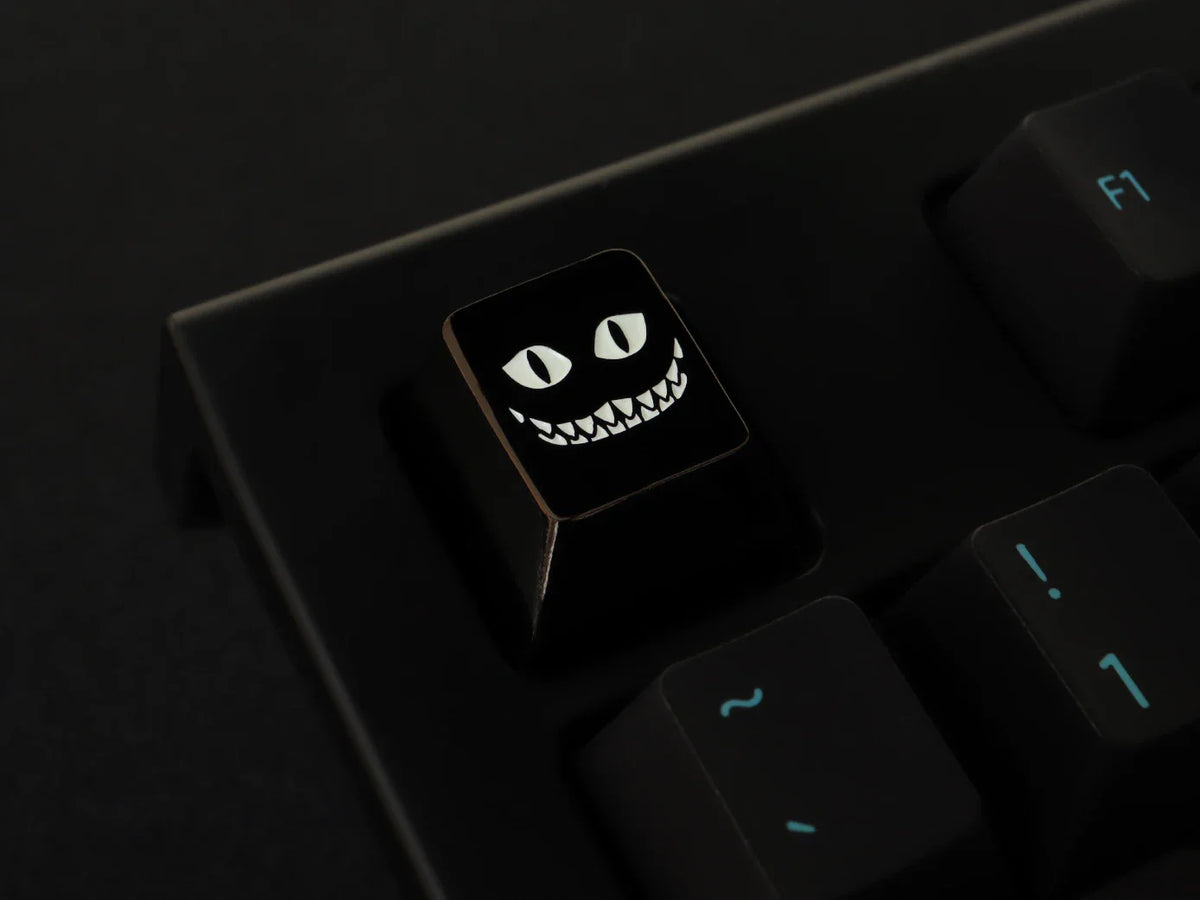 Cheshire Grin Keycap by Terra Keycaps