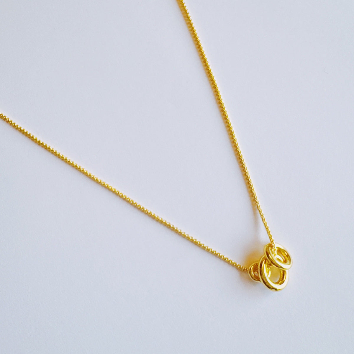 Trio Oval Pendant Necklace