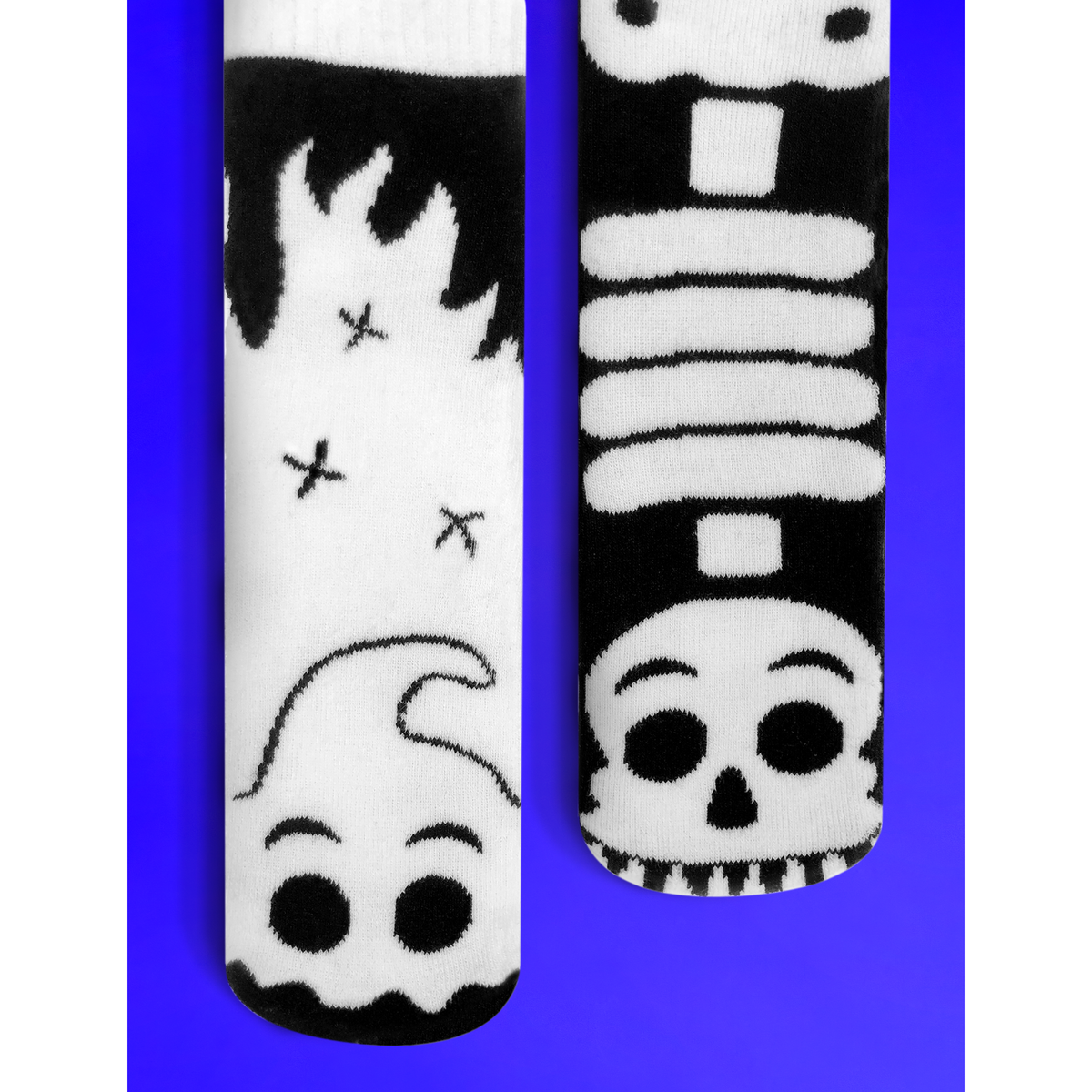 KIDS GHOST &amp; SKELETON GLOW-IN-THE-DARK NO SLIP SOCKS