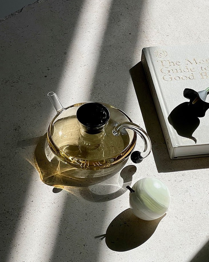 Nordic Style Vintage Glass Tea Set ( 1 Tea Kettle With Loose Leaf Infuser + 2 Cups )