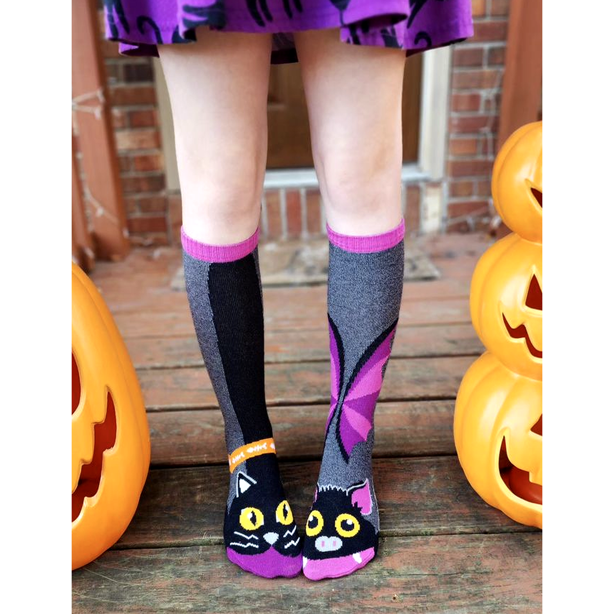 ADULT BAT &amp; BLACK CAT SOCKS