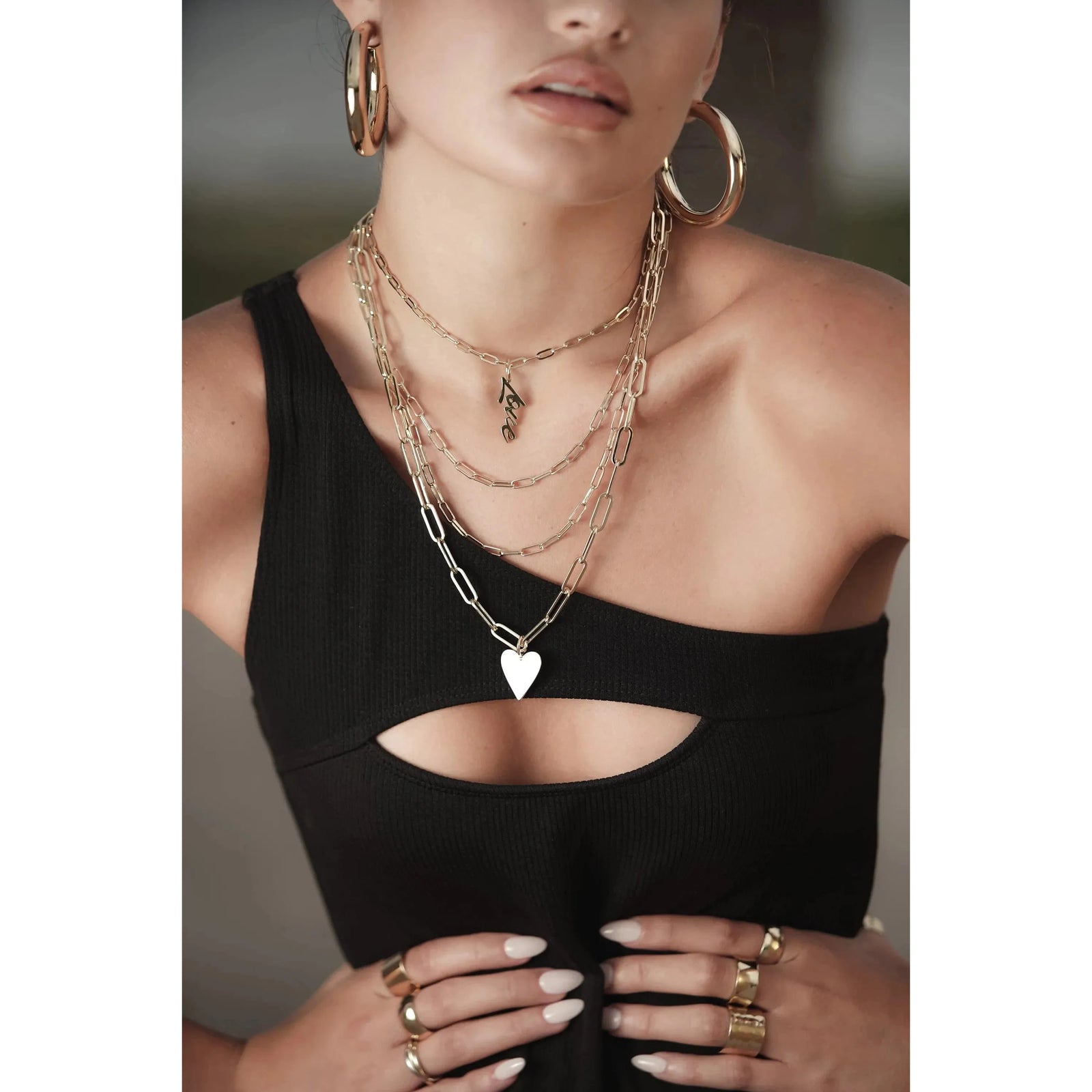 eklexic GOLD SCRIPT PENDANT LOVE by eklexic