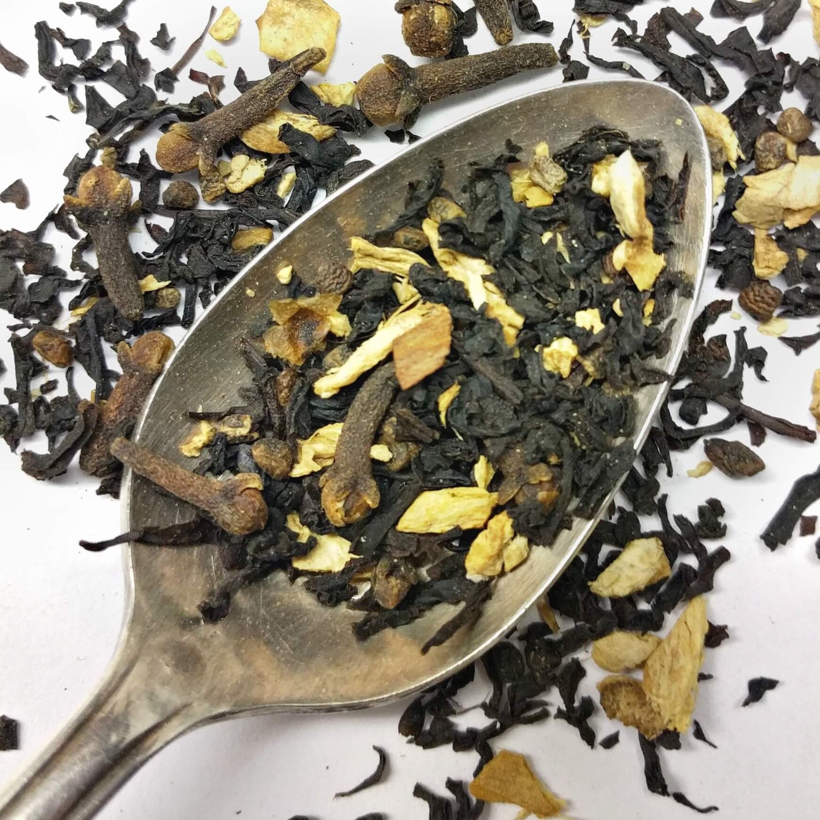 Plum Deluxe Tea Full Moon Chai (Vanilla Butternut Masala Chai) by Plum Deluxe Tea